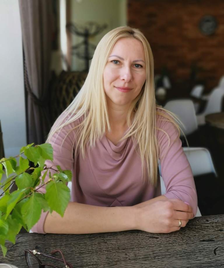 Nuoširdžiai Jūsų, Aistė